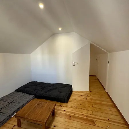 Spacious 3-bedroom In Estoril- *